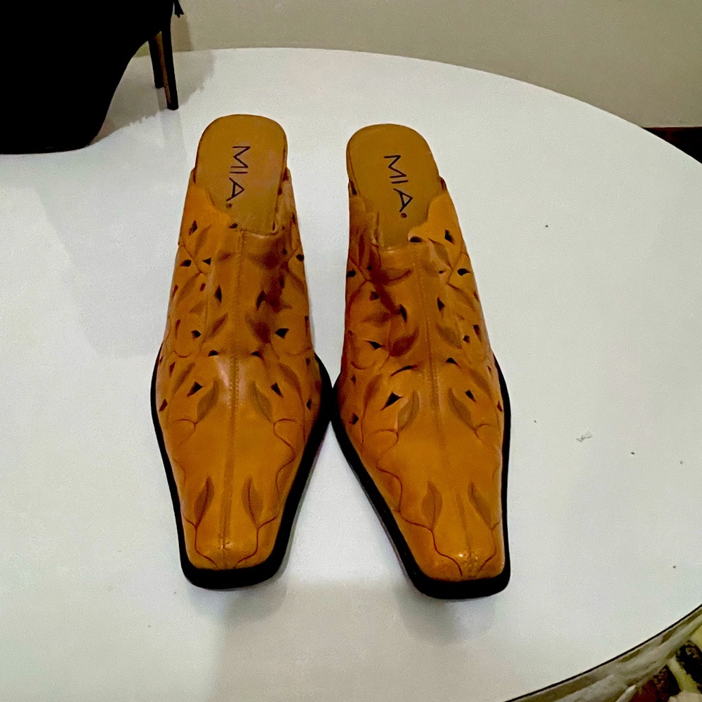 Women’s mule